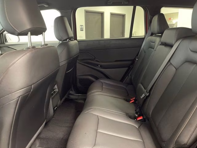 2026 Red Hot Pearlcoat Jeep Cherokee Limited 4X4 SUV