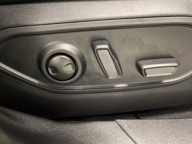 2026 Red Hot Pearlcoat Jeep Cherokee Limited 4X4 SUV