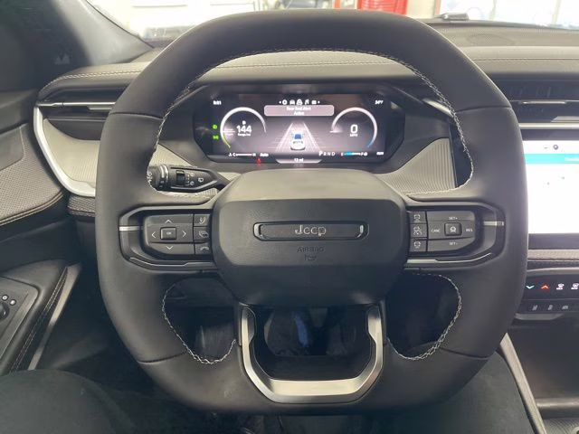 2026 Red Hot Pearlcoat Jeep Cherokee Limited 4X4 SUV