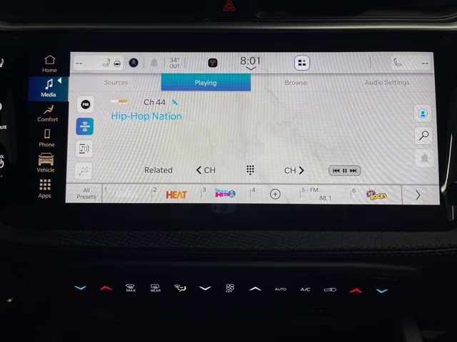 2026 Red Hot Pearlcoat Jeep Cherokee Limited 4X4 SUV