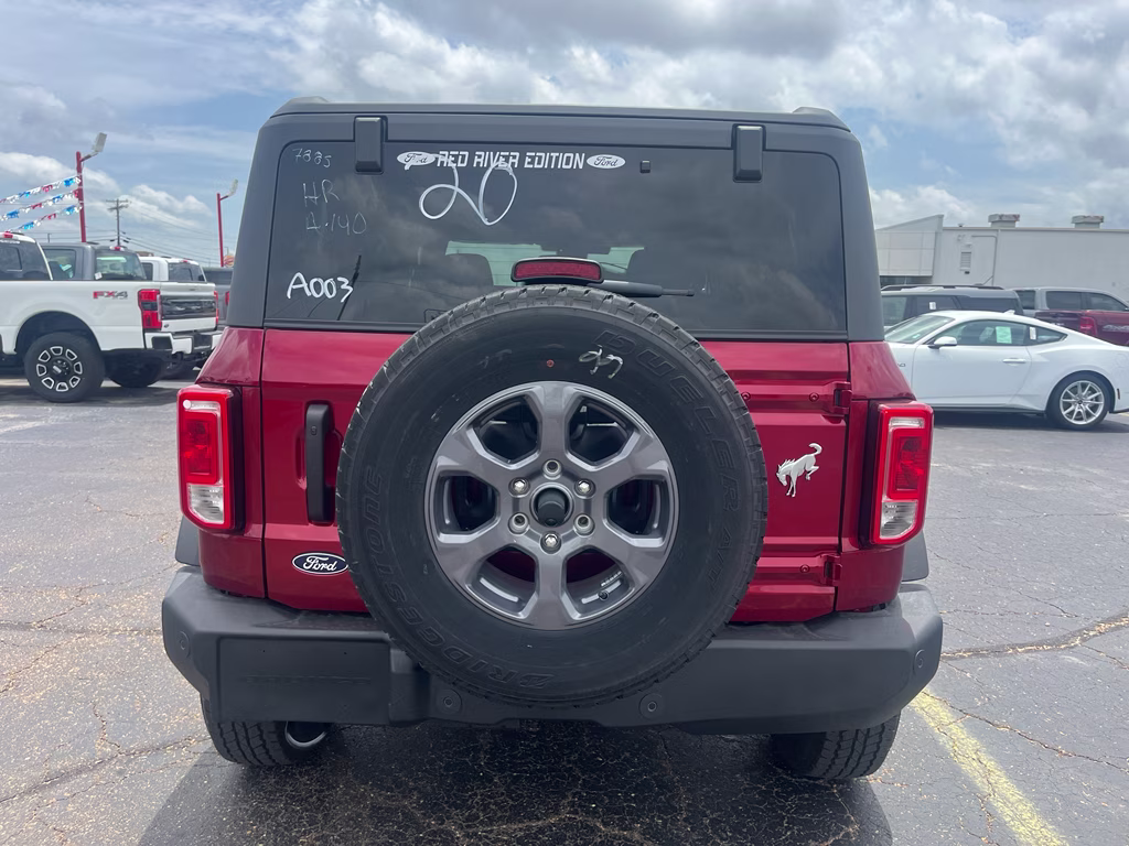 2026 Ruby Red Metallic Tinted Clearcoat Ford Bronco Big Bend 4X4 SUV