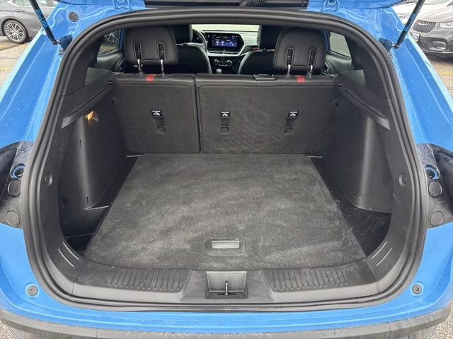 2024 Fountain Blue Chevrolet Trax 2RS FWD SUV