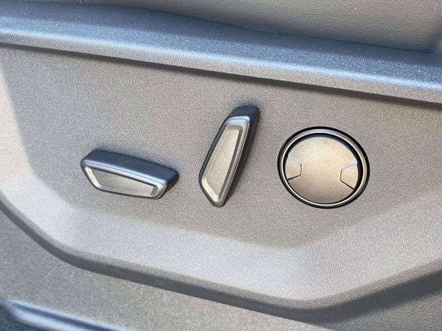 2026 Space Silver Metallic Ford Expedition Active RWD SUV