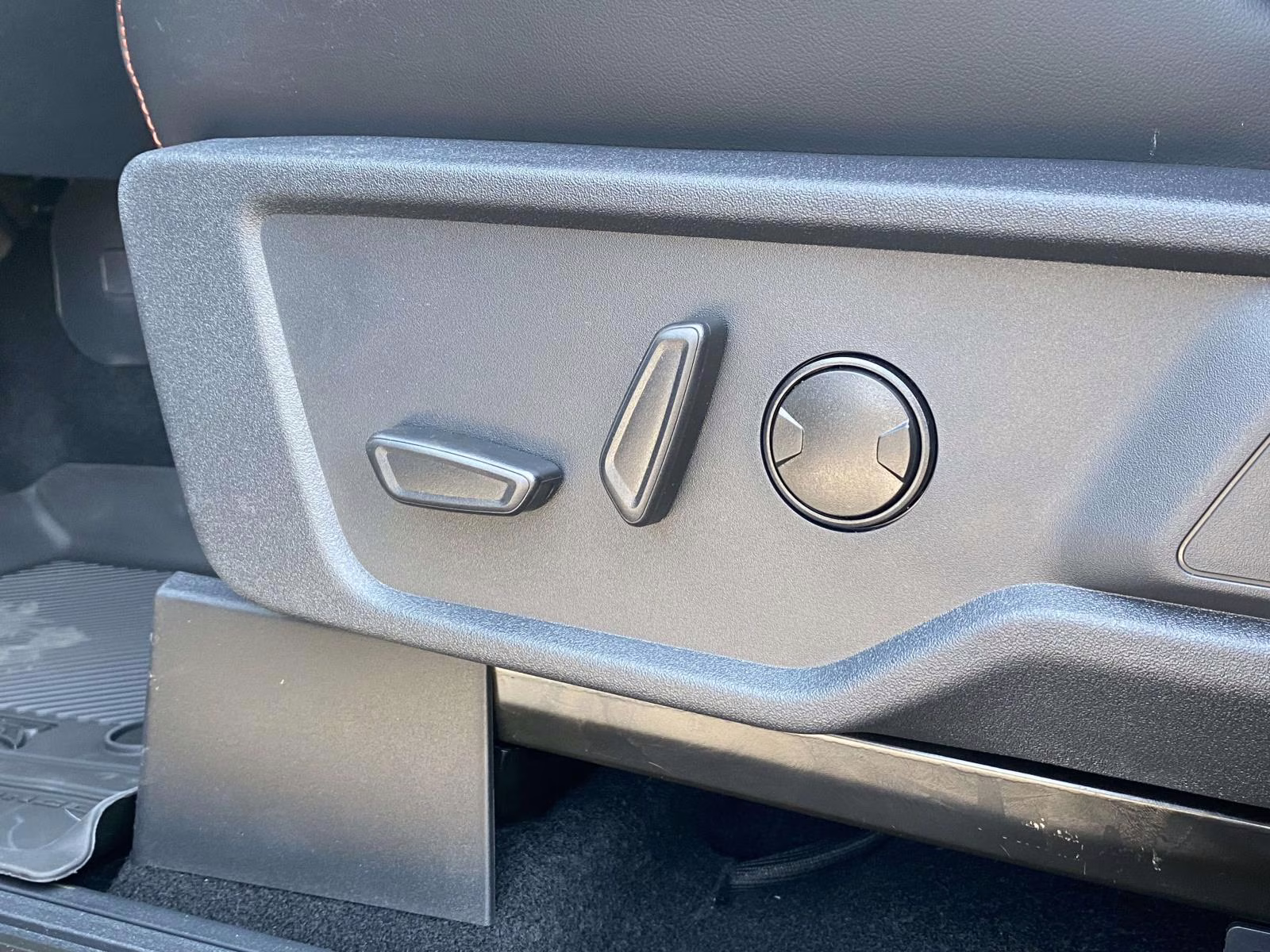 2026 Shadow Black Ford Bronco Raptor 4X4 SUV