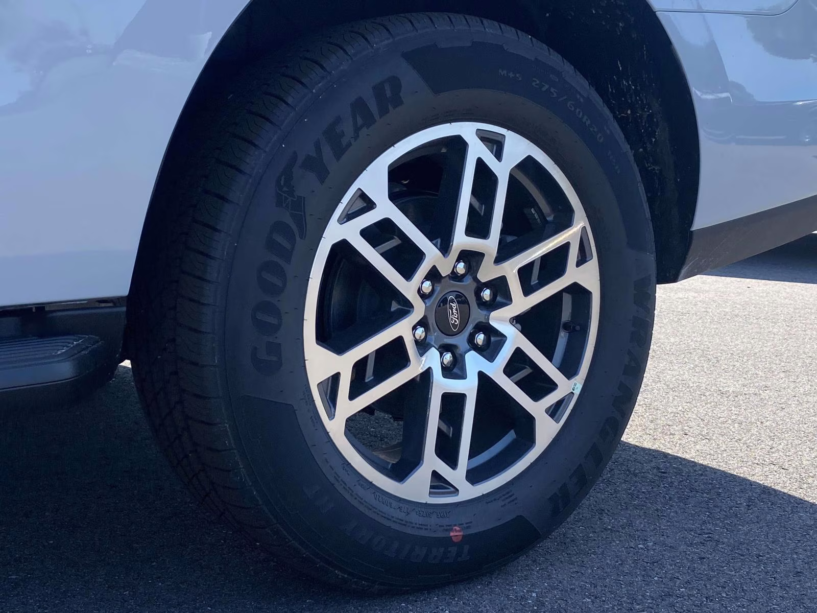 2026 Space Silver Metallic Ford Expedition Active RWD SUV