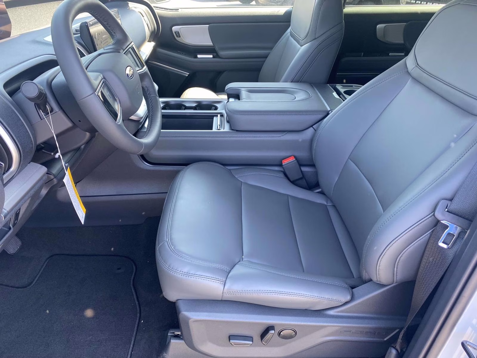 2026 Space Silver Metallic Ford Expedition Active RWD SUV