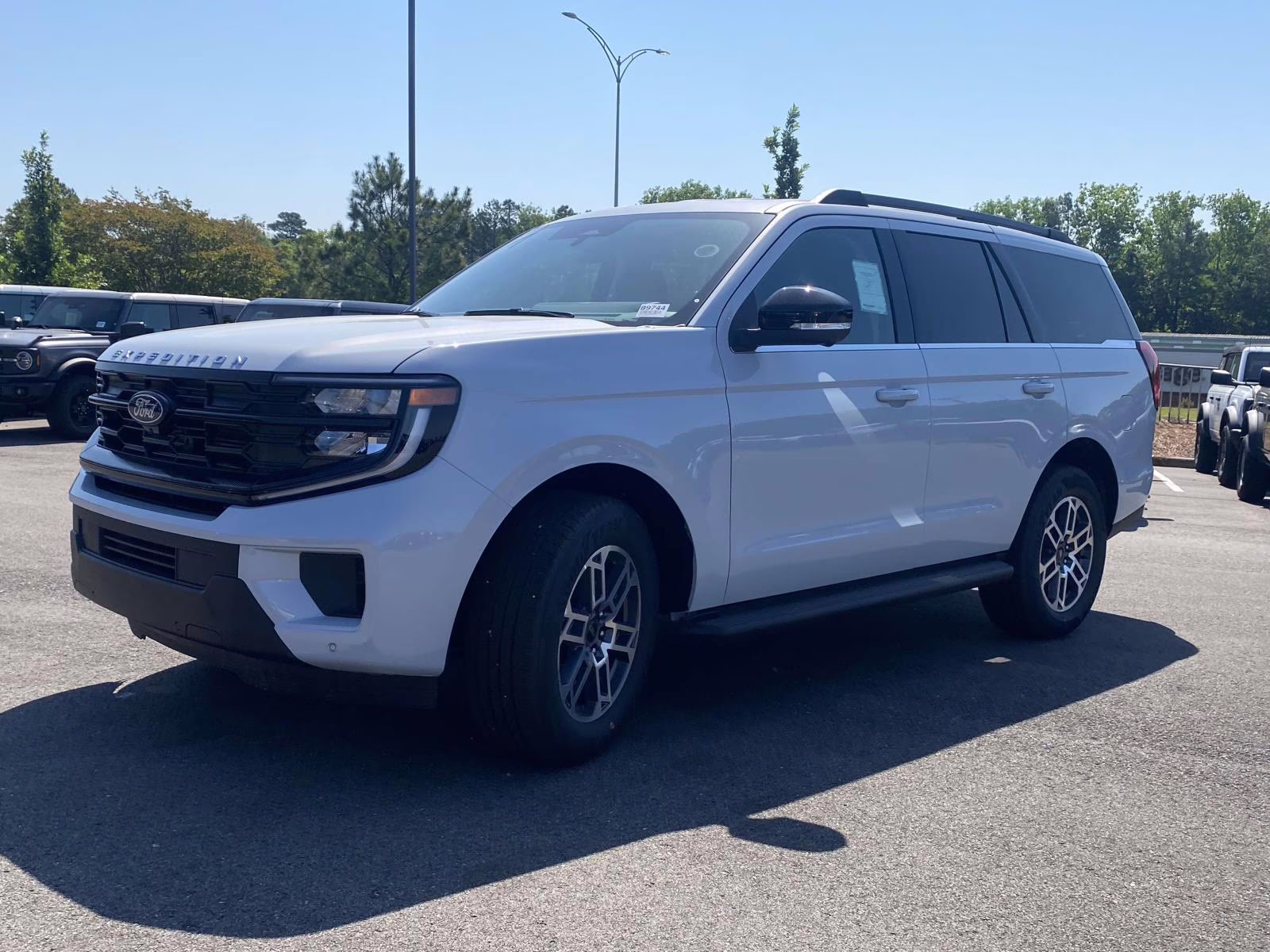 2026 Space Silver Metallic Ford Expedition Active RWD SUV