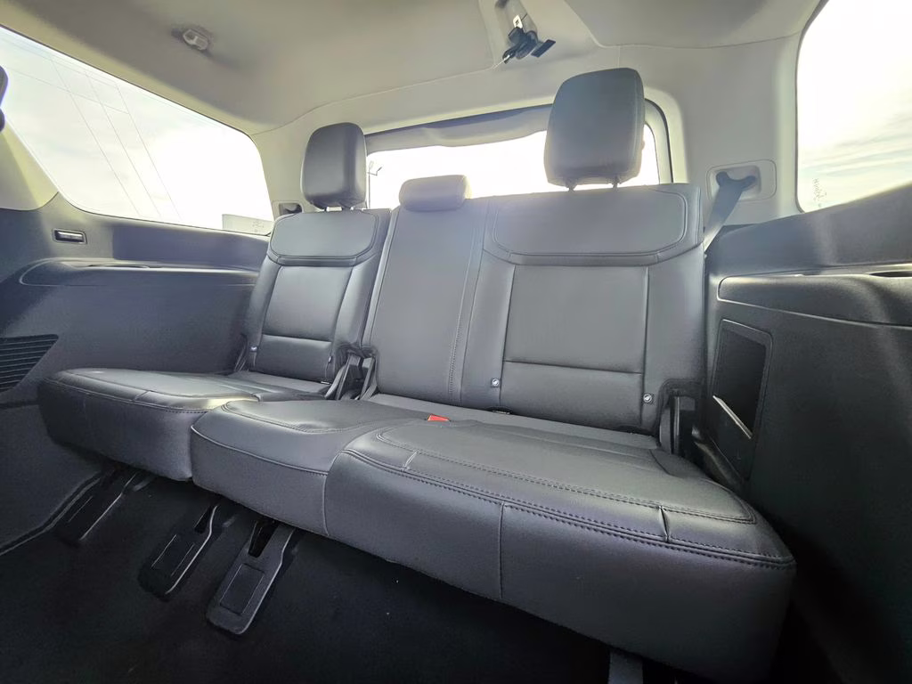 2026 Star White Metallic Tri-Coat Ford Expedition Active RWD SUV