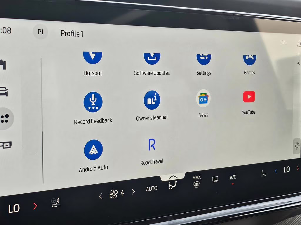 2026 Star White Metallic Tri-Coat Ford Expedition Active RWD SUV