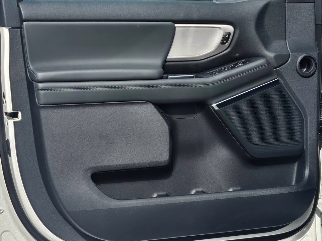 2026 Star White Metallic Tri-Coat Ford Expedition Active RWD SUV