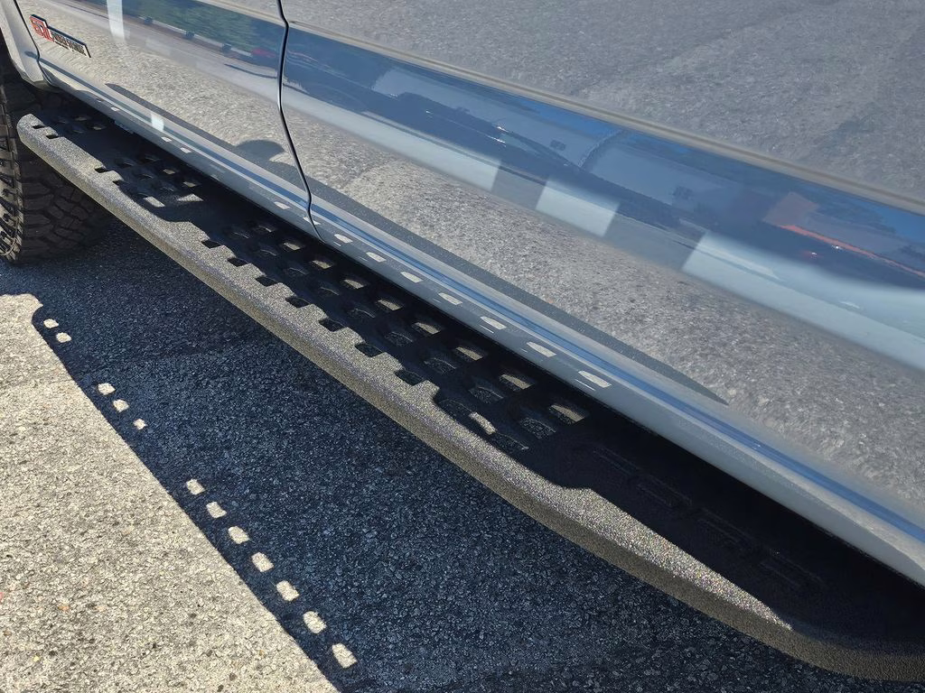 2026 Glacier Gray Metallic TriCoat Ford Super Duty F-350 SRW Lariat 4X4 Truck