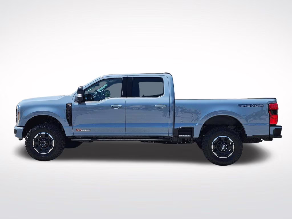 2026 Glacier Gray Metallic TriCoat Ford Super Duty F-350 SRW Lariat 4X4 Truck