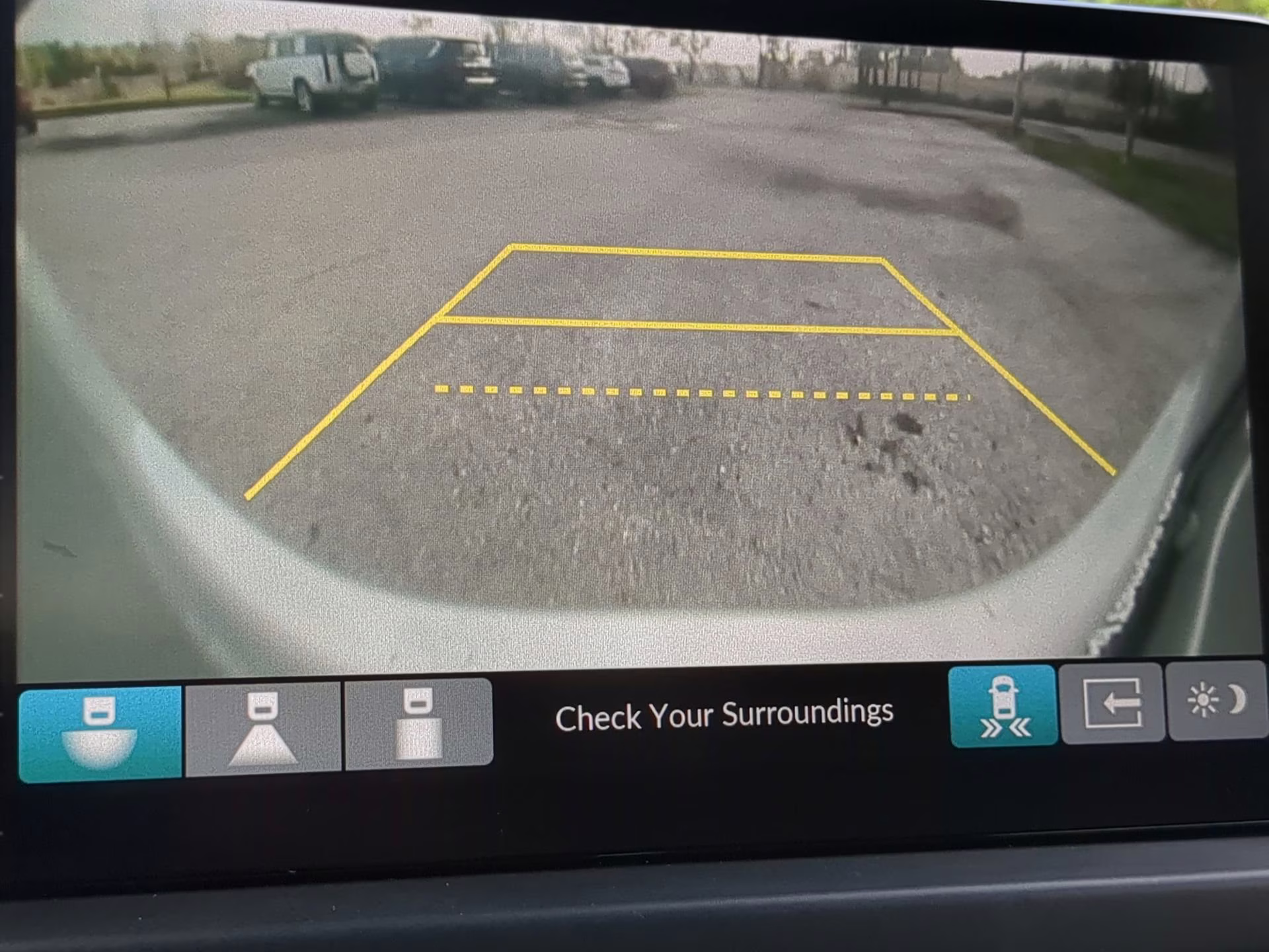 2024 Lunar Silver Metallic Honda Pilot Touring FWD SUV