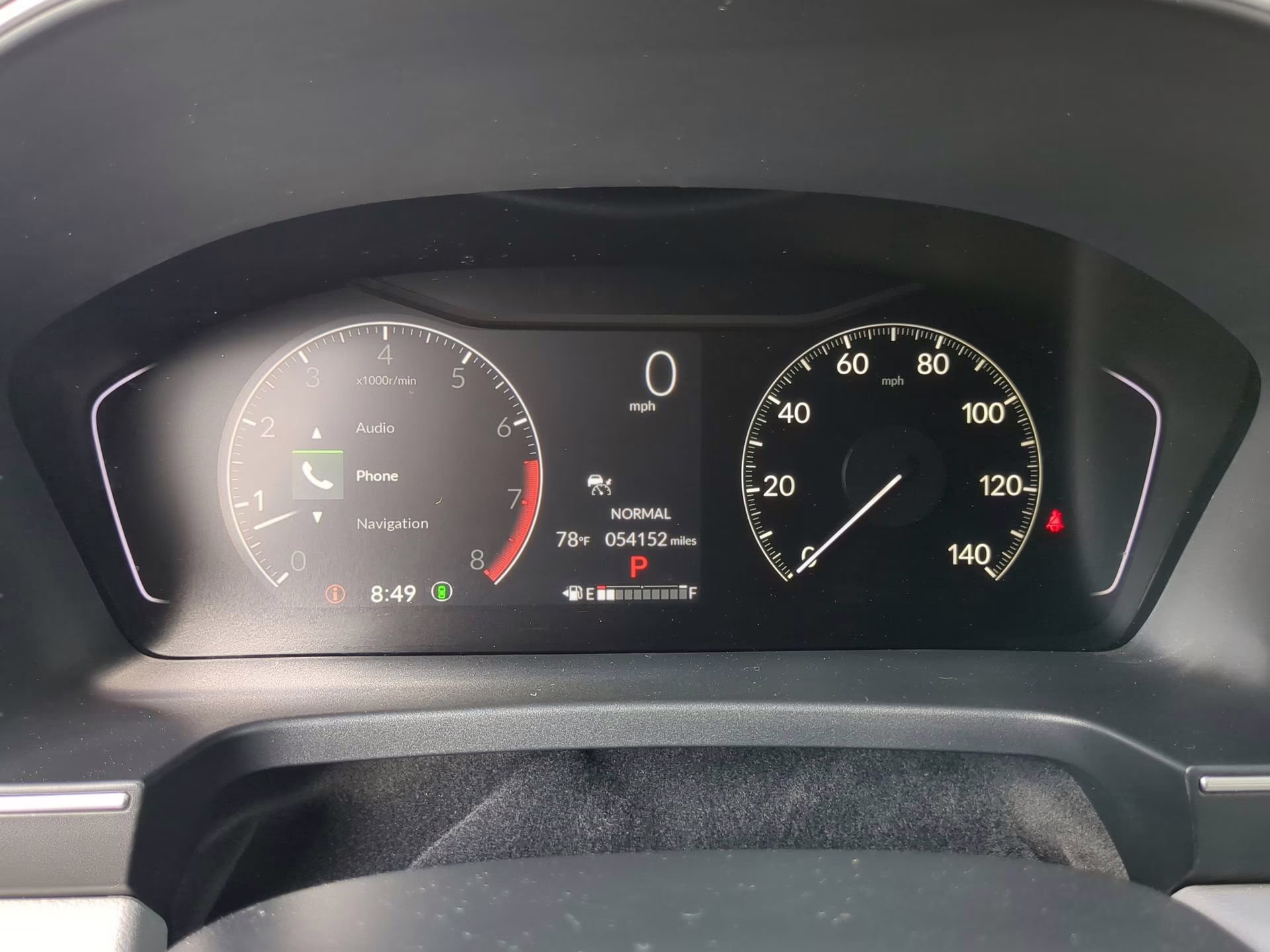 2024 Lunar Silver Metallic Honda Pilot Touring FWD SUV