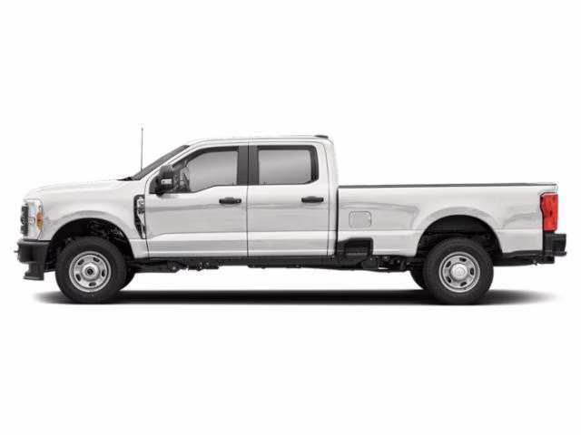 2026 Oxford White Ford Super Duty F-350 SRW XL 4WD Crew Cab 6.75' Box 4X4 Truck