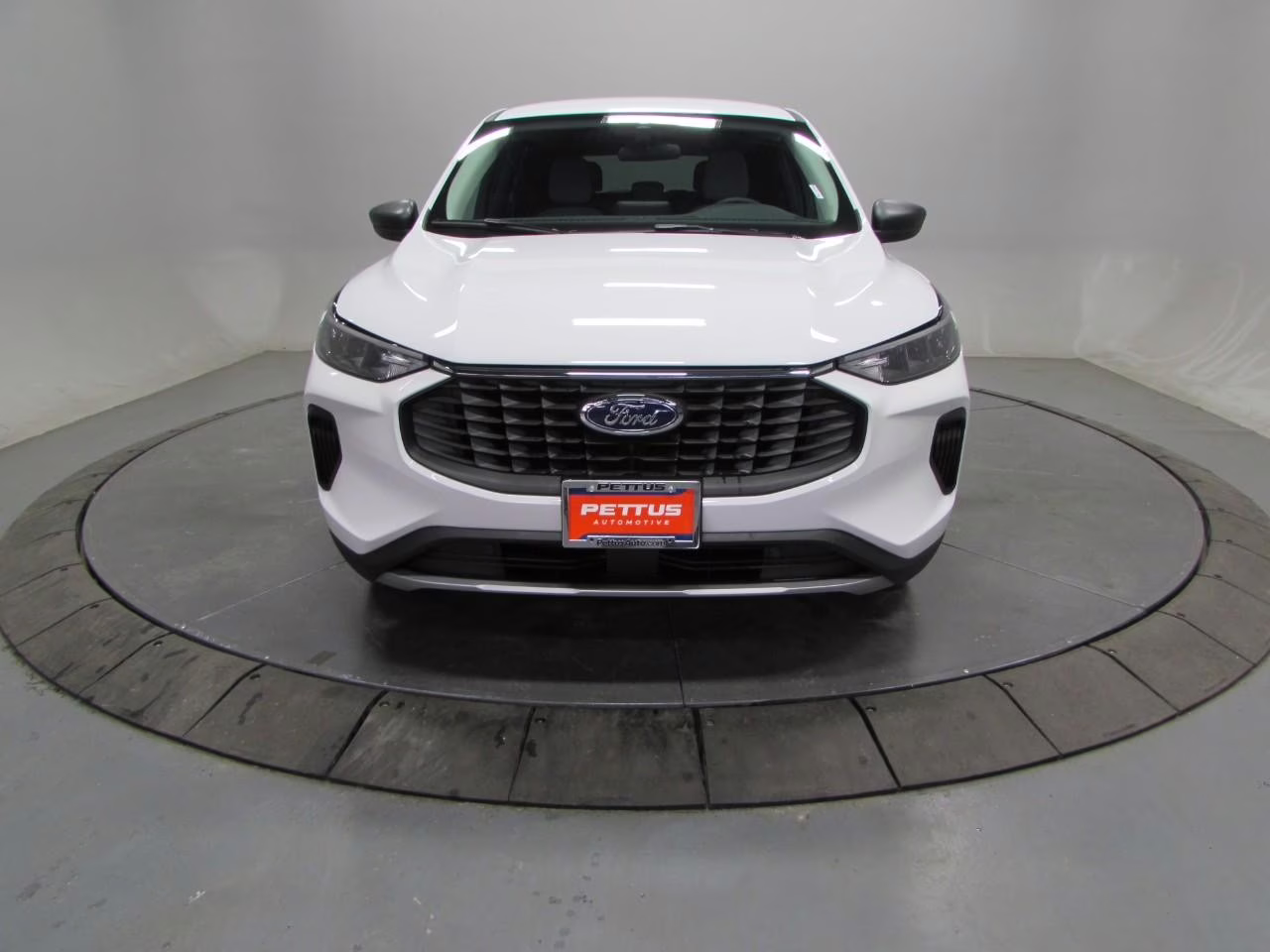 2026 Oxford White Ford Escape Active FWD SUV