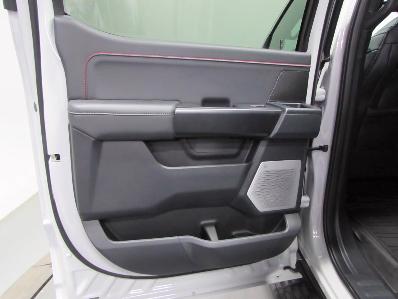 2026 Avalanche Ford F-150 Raptor 4X4 Truck