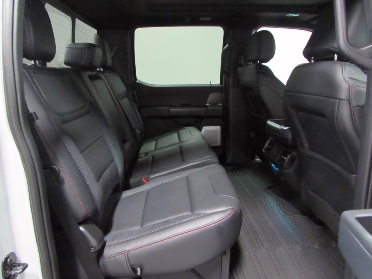 2026 Avalanche Ford F-150 Raptor 4X4 Truck