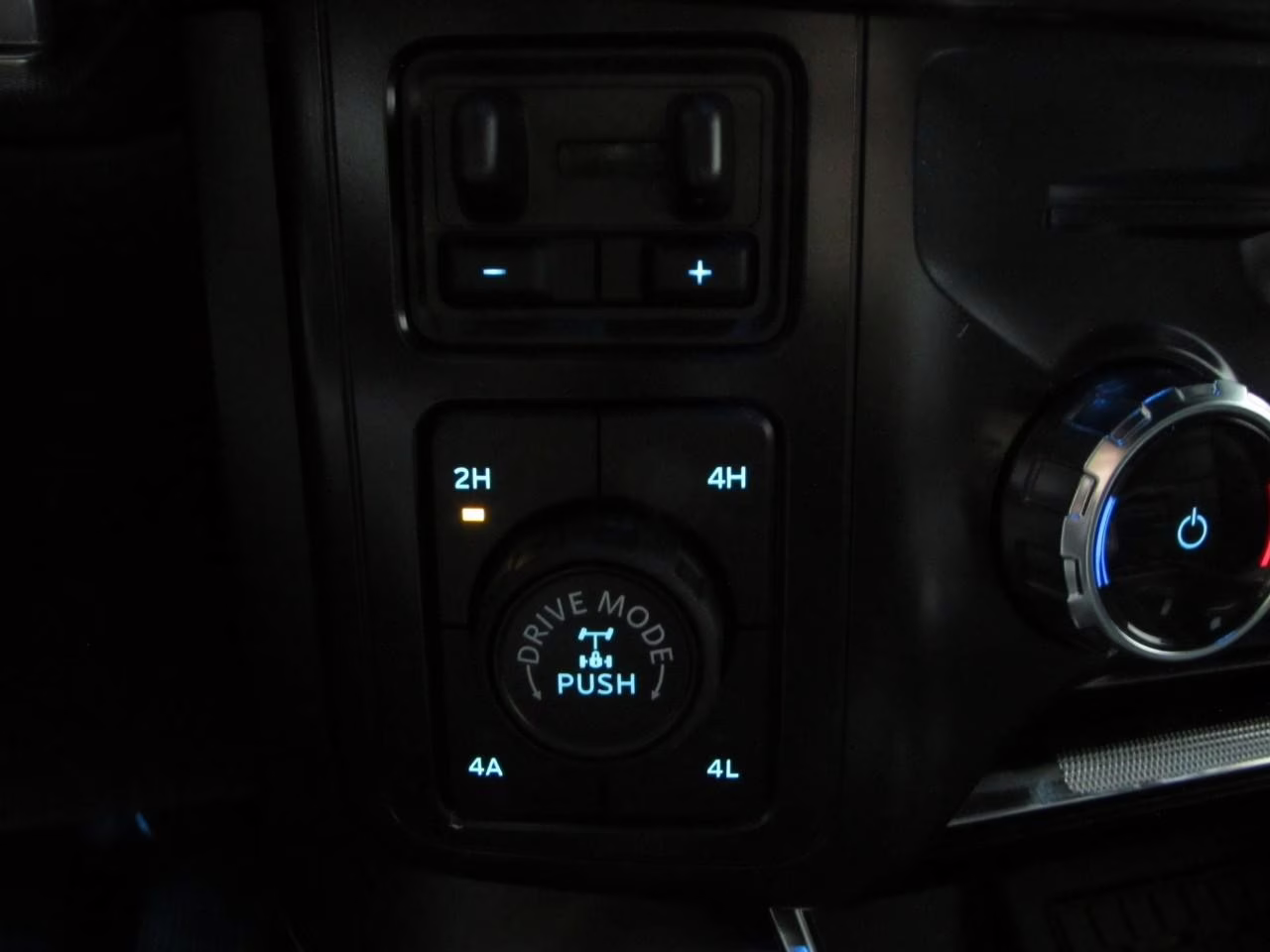 2026 Avalanche Ford F-150 Raptor 4X4 Truck