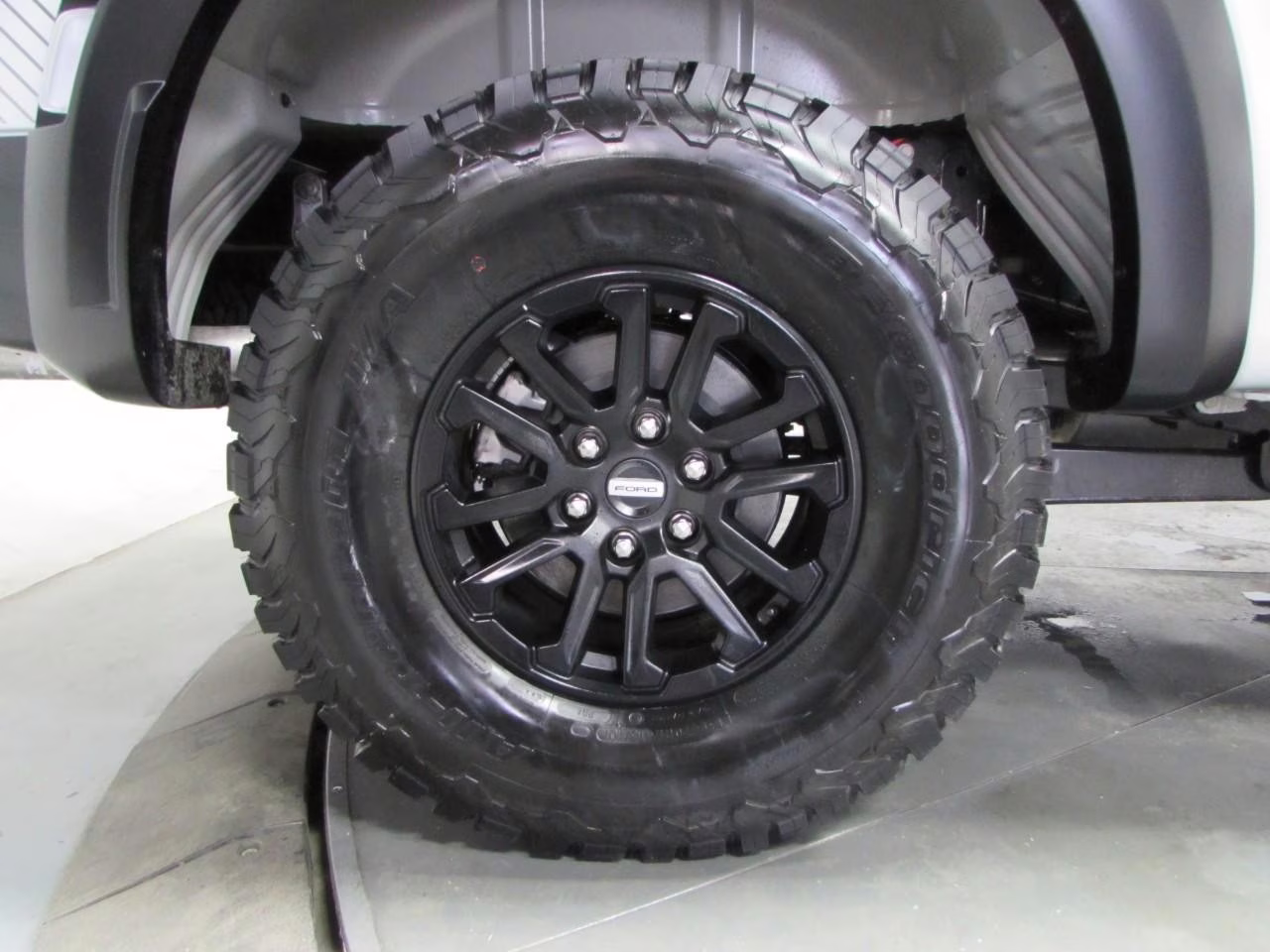 2026 Avalanche Ford F-150 Raptor 4X4 Truck