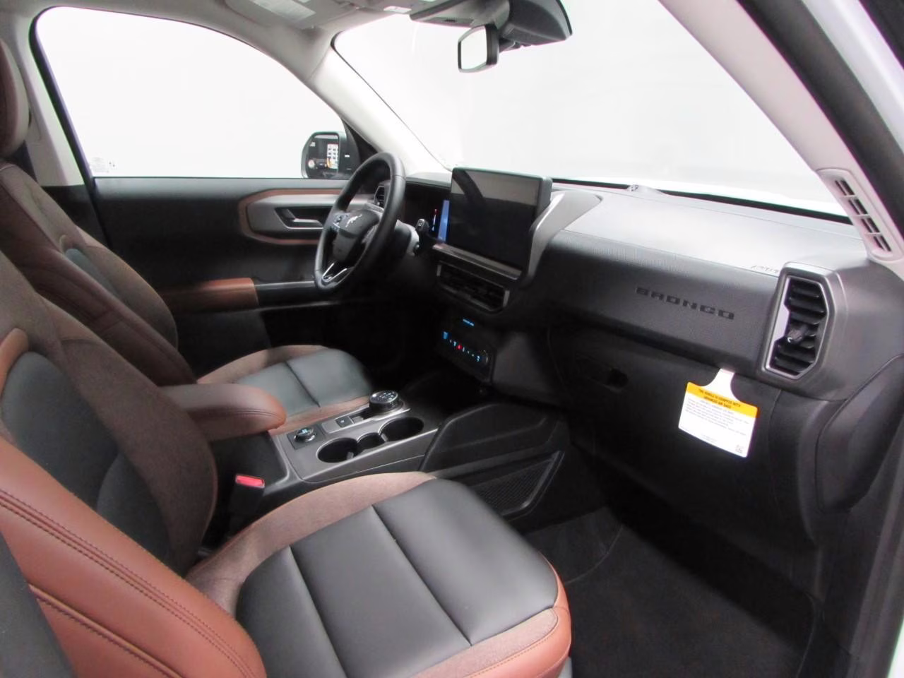 2026 Oxford White Ford Bronco Sport Outer Banks 4X4 SUV