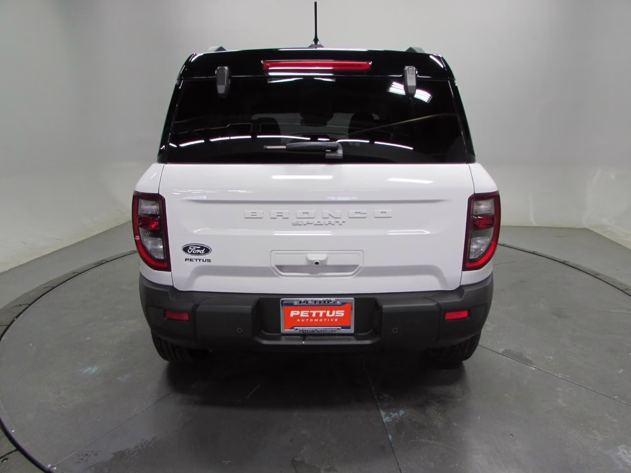 2026 Oxford White Ford Bronco Sport Outer Banks 4X4 SUV