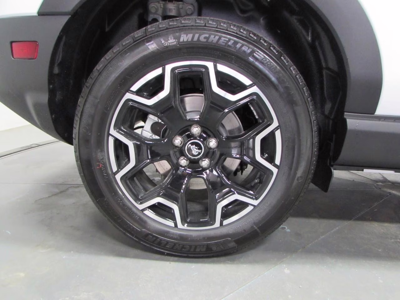 2026 Oxford White Ford Bronco Sport Outer Banks 4X4 SUV