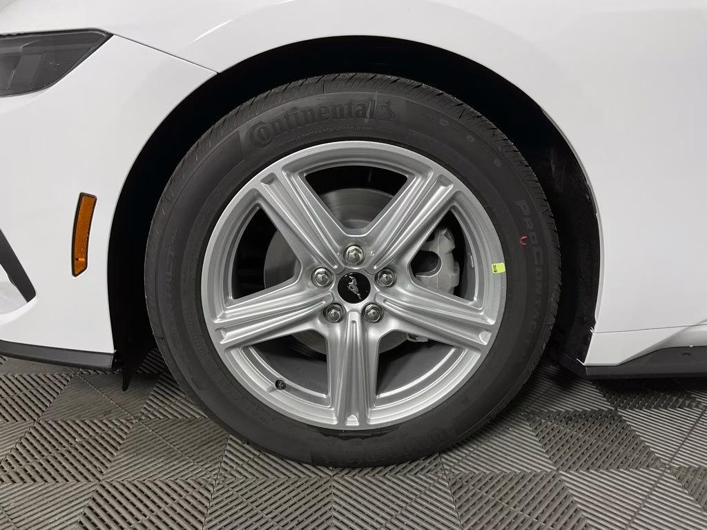 2026 Oxford White Ford Mustang EcoBoost RWD Coupe