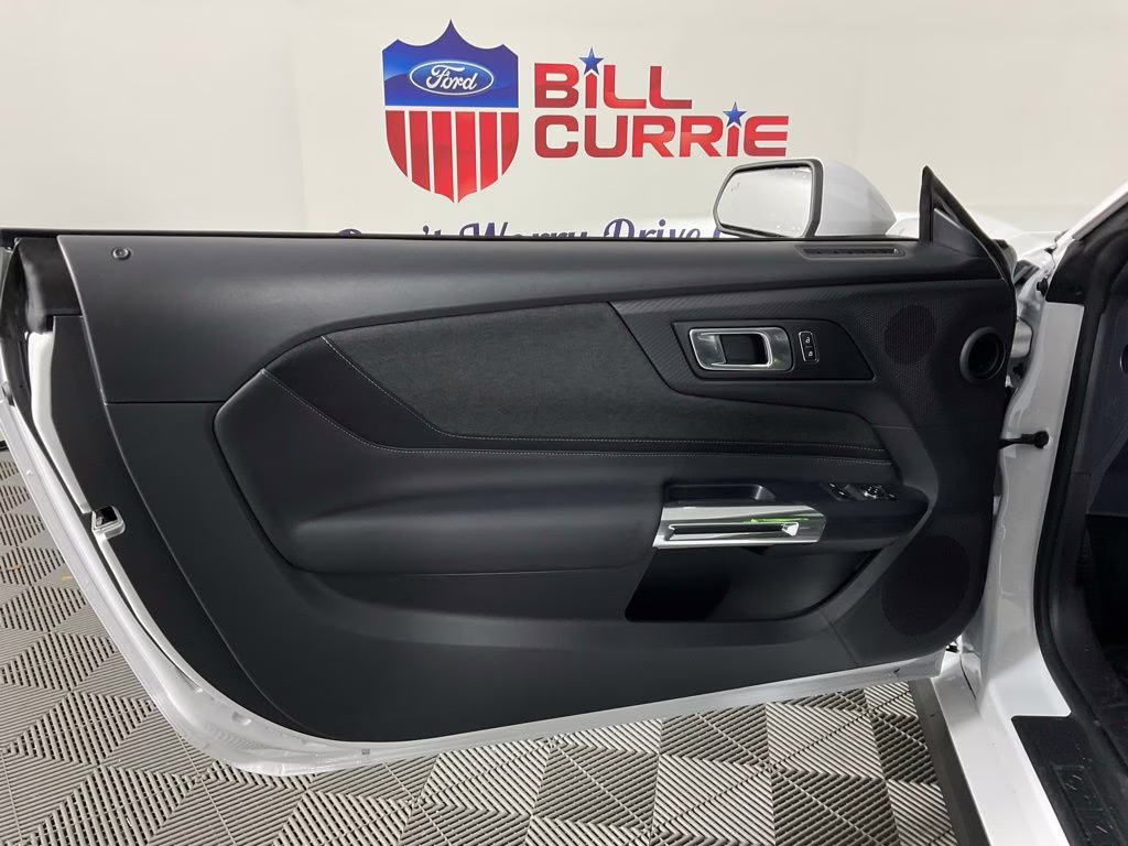 2026 Oxford White Ford Mustang EcoBoost RWD Coupe