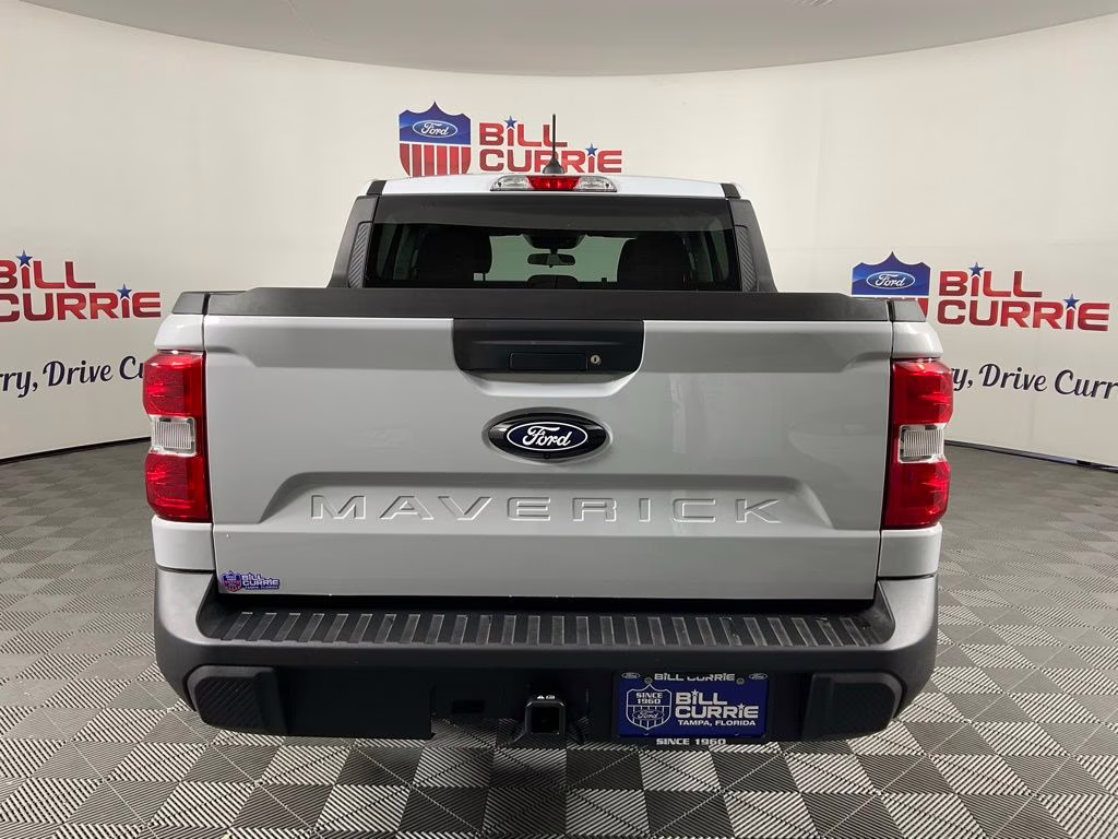 2026 White Metallic Ford Maverick XL FWD Truck