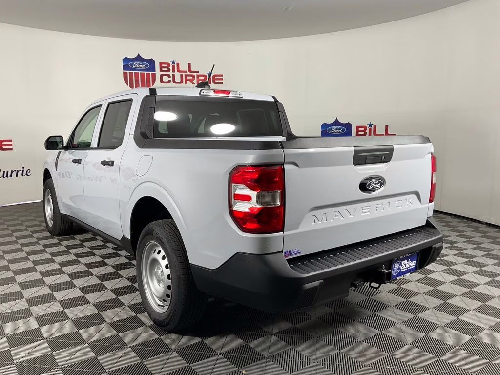2026 White Metallic Ford Maverick XL FWD Truck