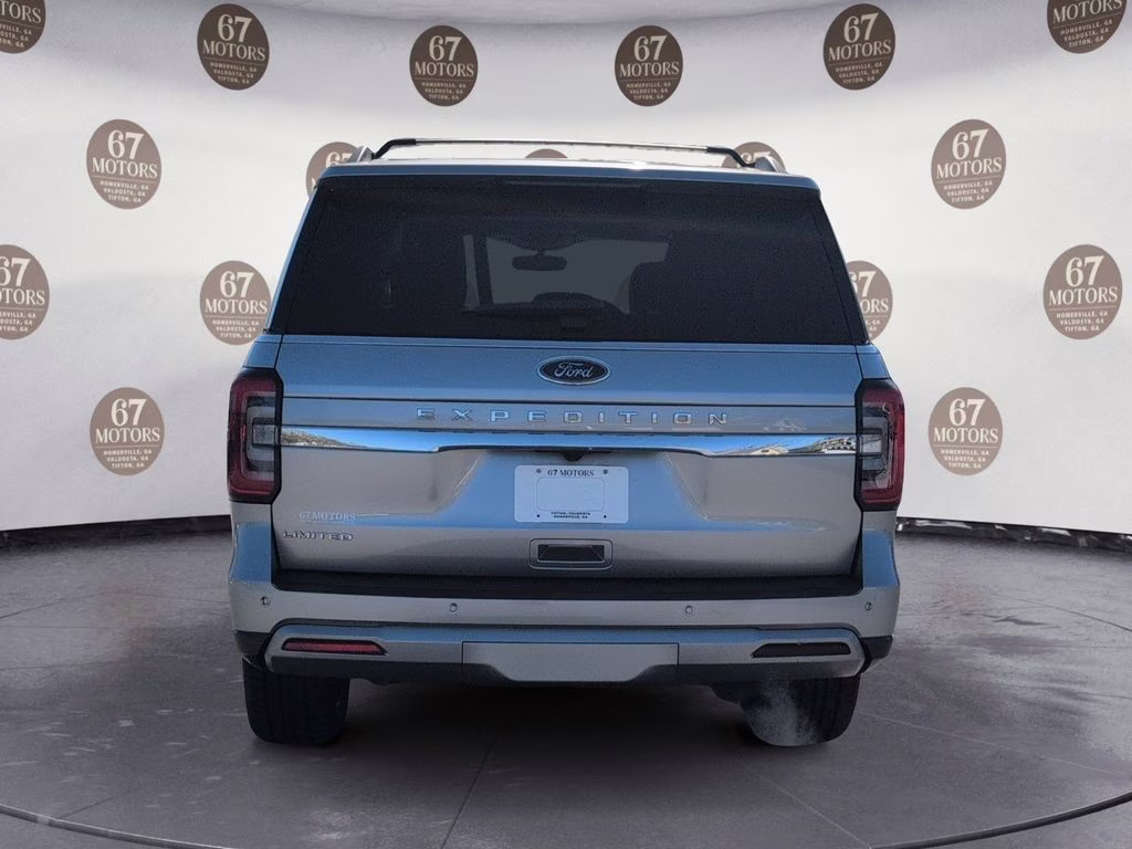 2022 Silver Metallic Ford Expedition Limited RWD SUV