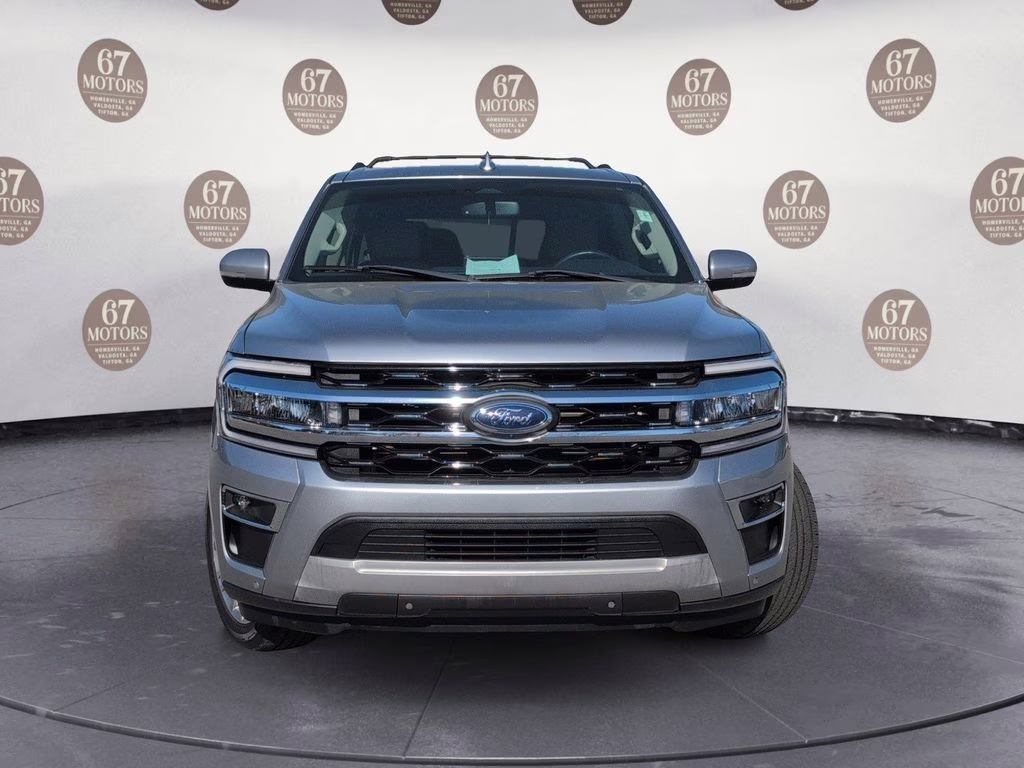 2022 Silver Metallic Ford Expedition Limited RWD SUV