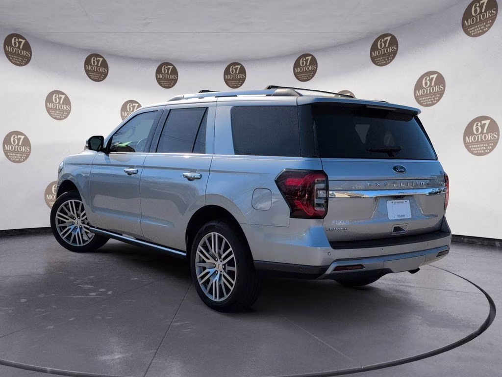 2022 Silver Metallic Ford Expedition Limited RWD SUV