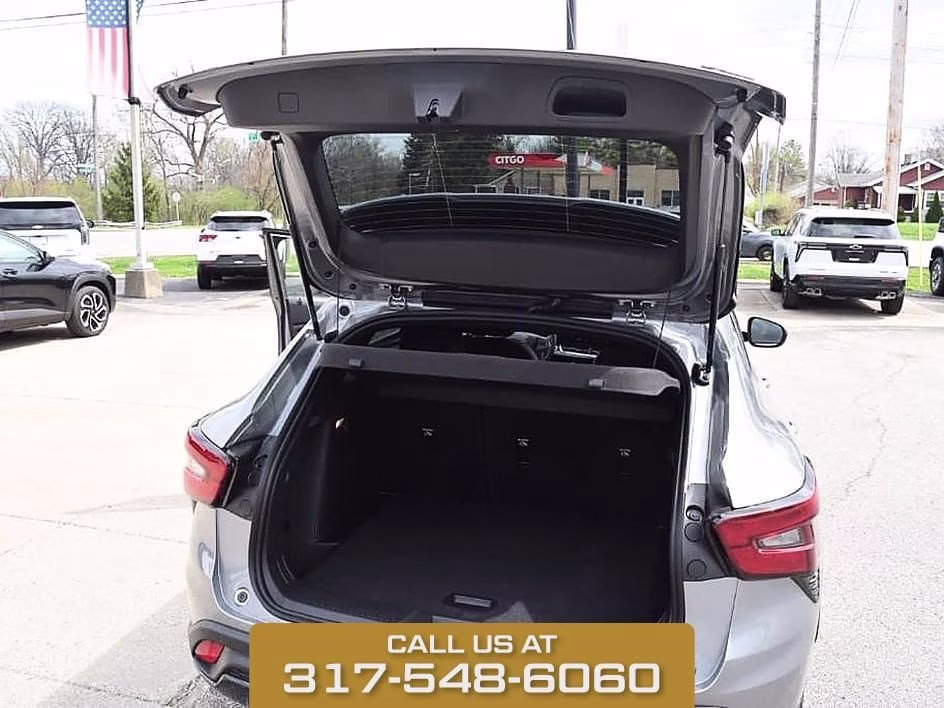2026 Sterling Chevrolet Trax 2RS FWD SUV