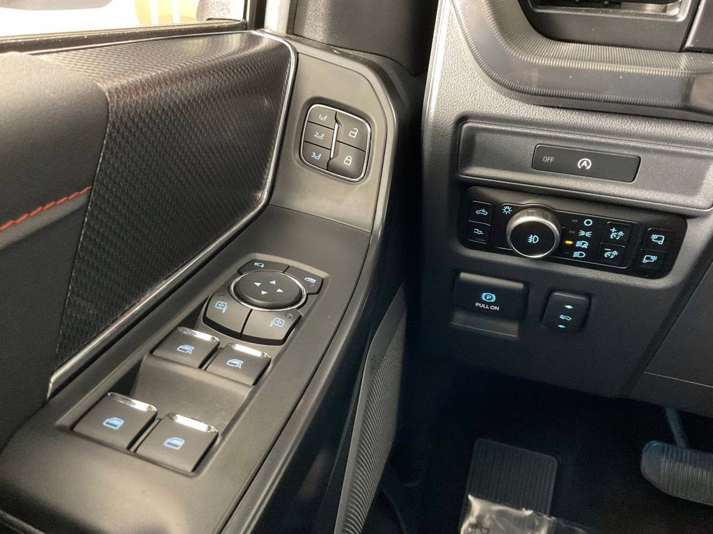 2025 White Metallic Ford F-150 Raptor 4X4 Truck