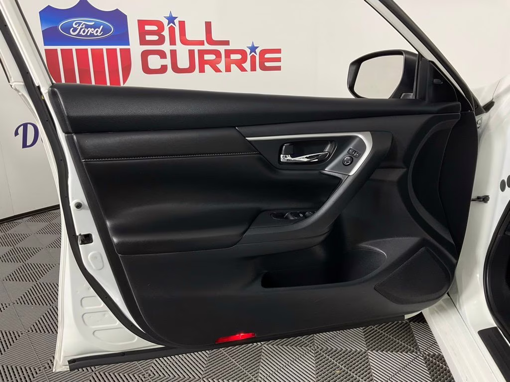 2018 Glacier White Nissan Altima 2.5 SL FWD Sedan