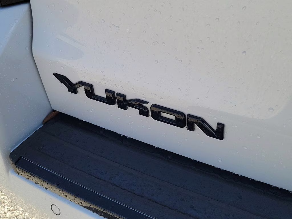 2019 White Frost GMC Yukon Denali 4X4 SUV