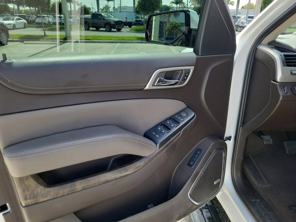 2019 White Frost GMC Yukon Denali 4X4 SUV