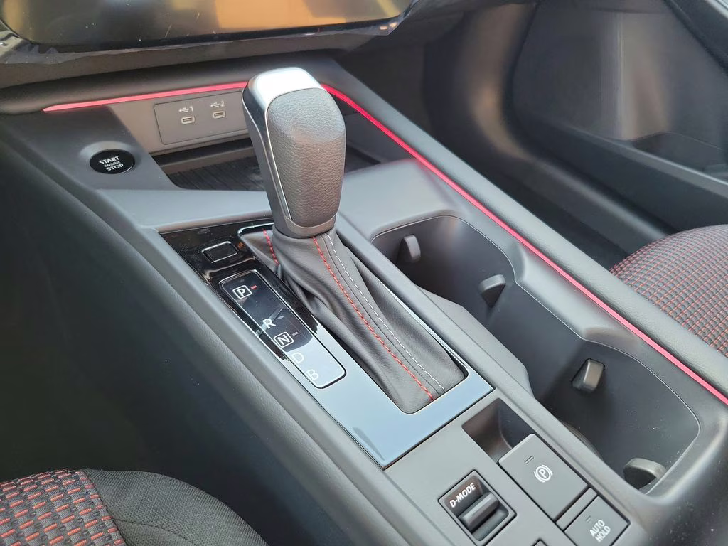 2026 White / Black Nissan Sentra SR FWD Sedan