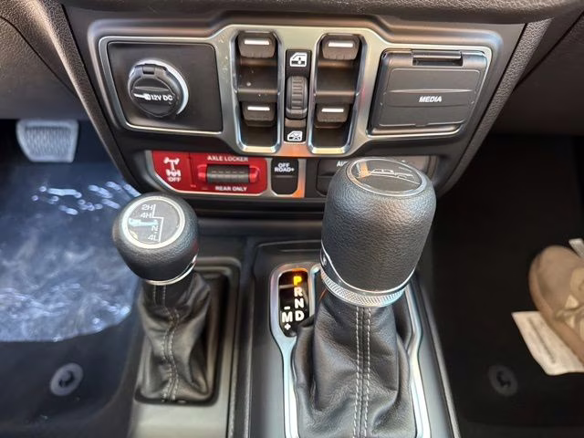2026 Blue Pearl Jeep Gladiator Willys 4X4 Truck