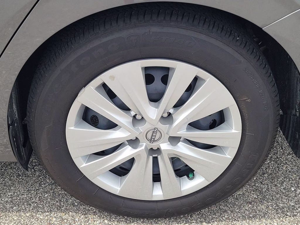 2025 Gun Metallic Nissan Sentra S FWD Sedan