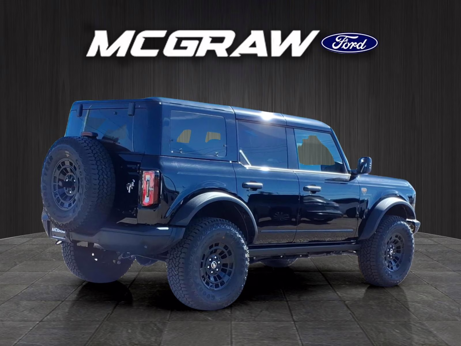 2026 Shadow Black Ford Bronco Badlands 4X4 SUV