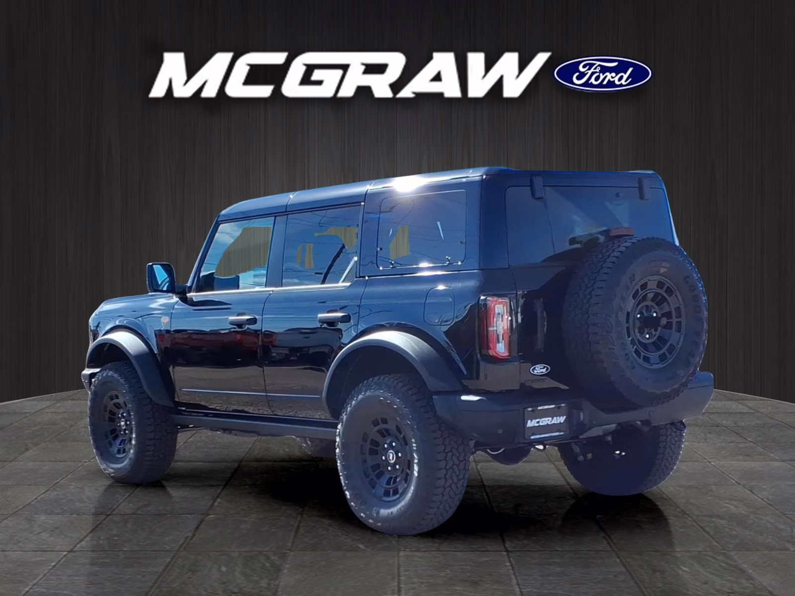 2026 Shadow Black Ford Bronco Badlands 4X4 SUV