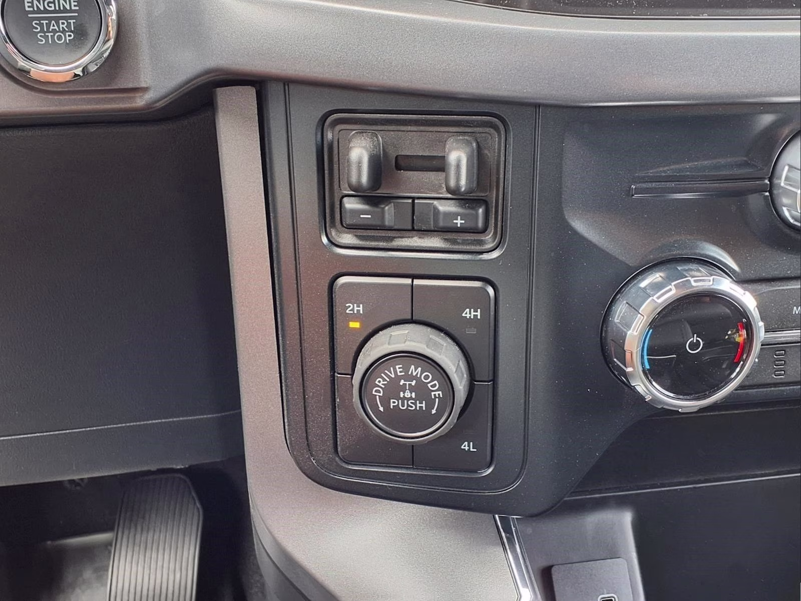 2026 Gray Metallic Ford F-150 XLT 4X4 Truck