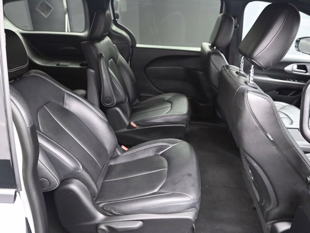 2024 Bright White Clearcoat Chrysler Pacifica Hybrid Select FWD Van