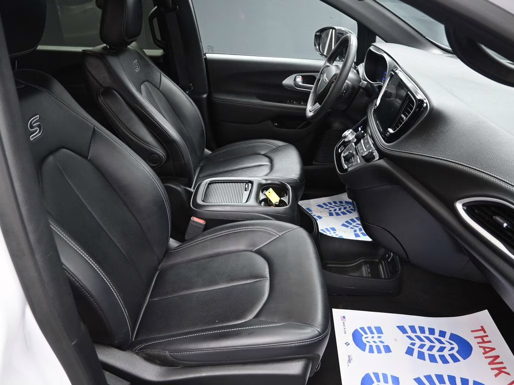 2024 Bright White Clearcoat Chrysler Pacifica Hybrid Select FWD Van