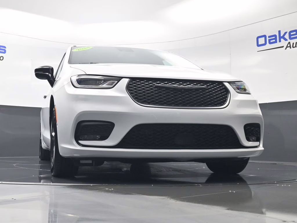 2024 Bright White Clearcoat Chrysler Pacifica Hybrid Select FWD Van