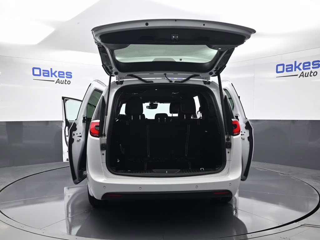 2024 Bright White Clearcoat Chrysler Pacifica Hybrid Select FWD Van