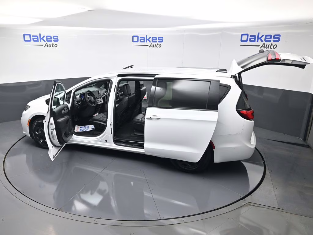 2024 Bright White Clearcoat Chrysler Pacifica Hybrid Select FWD Van